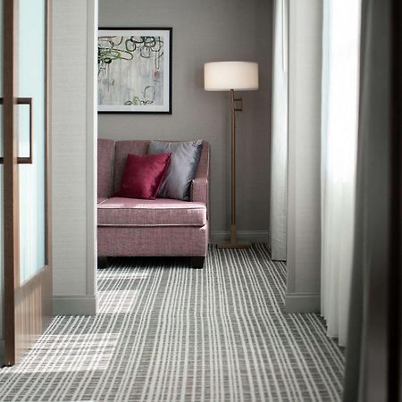 The Axis Moline Hotel, Tapestry Collection By Hilton Bagian luar foto