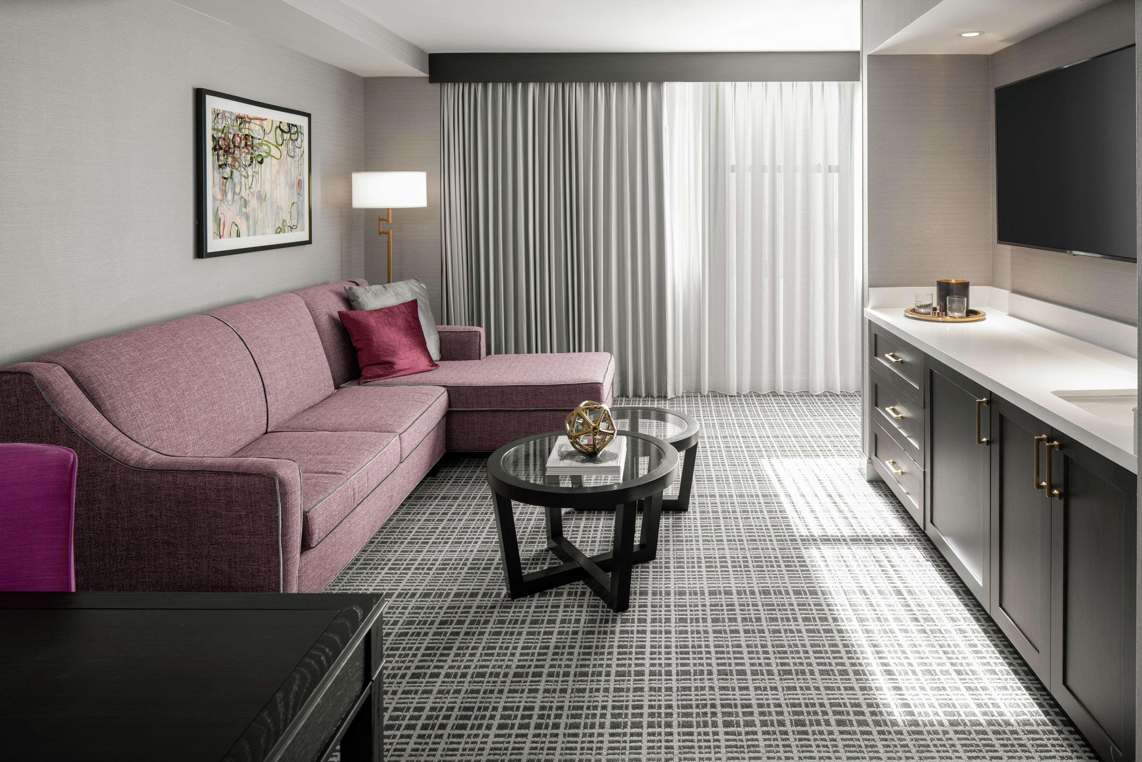 The Axis Moline Hotel, Tapestry Collection By Hilton Bagian luar foto