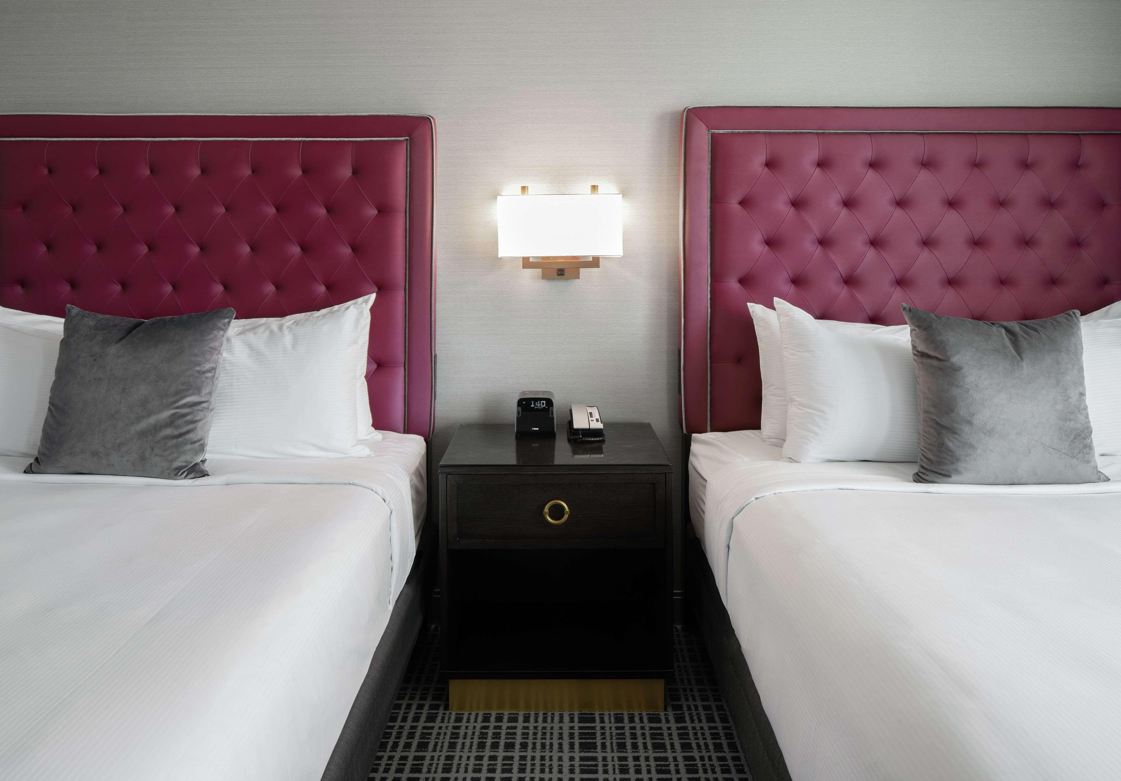 The Axis Moline Hotel, Tapestry Collection By Hilton Bagian luar foto
