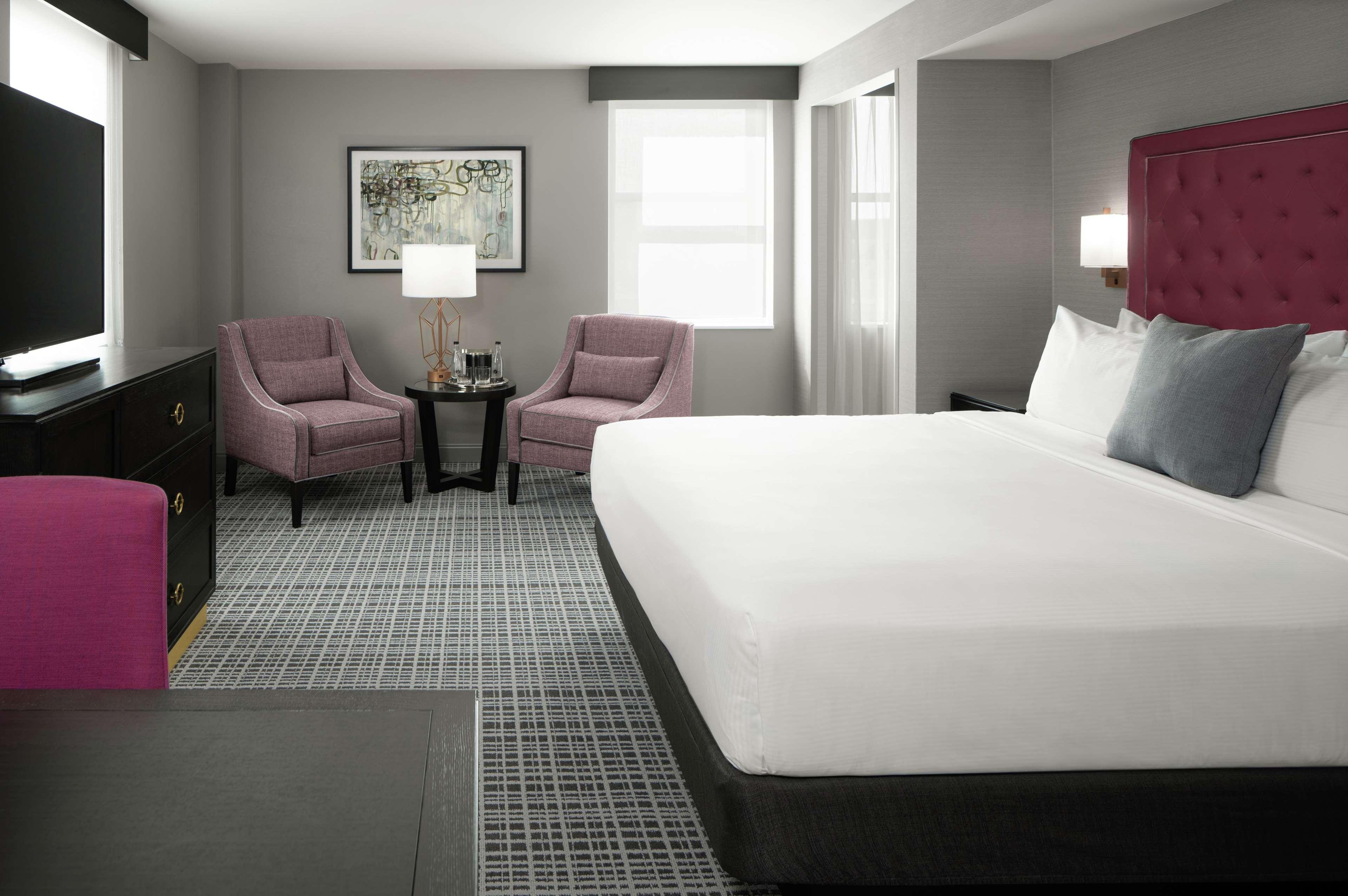 The Axis Moline Hotel, Tapestry Collection By Hilton Bagian luar foto