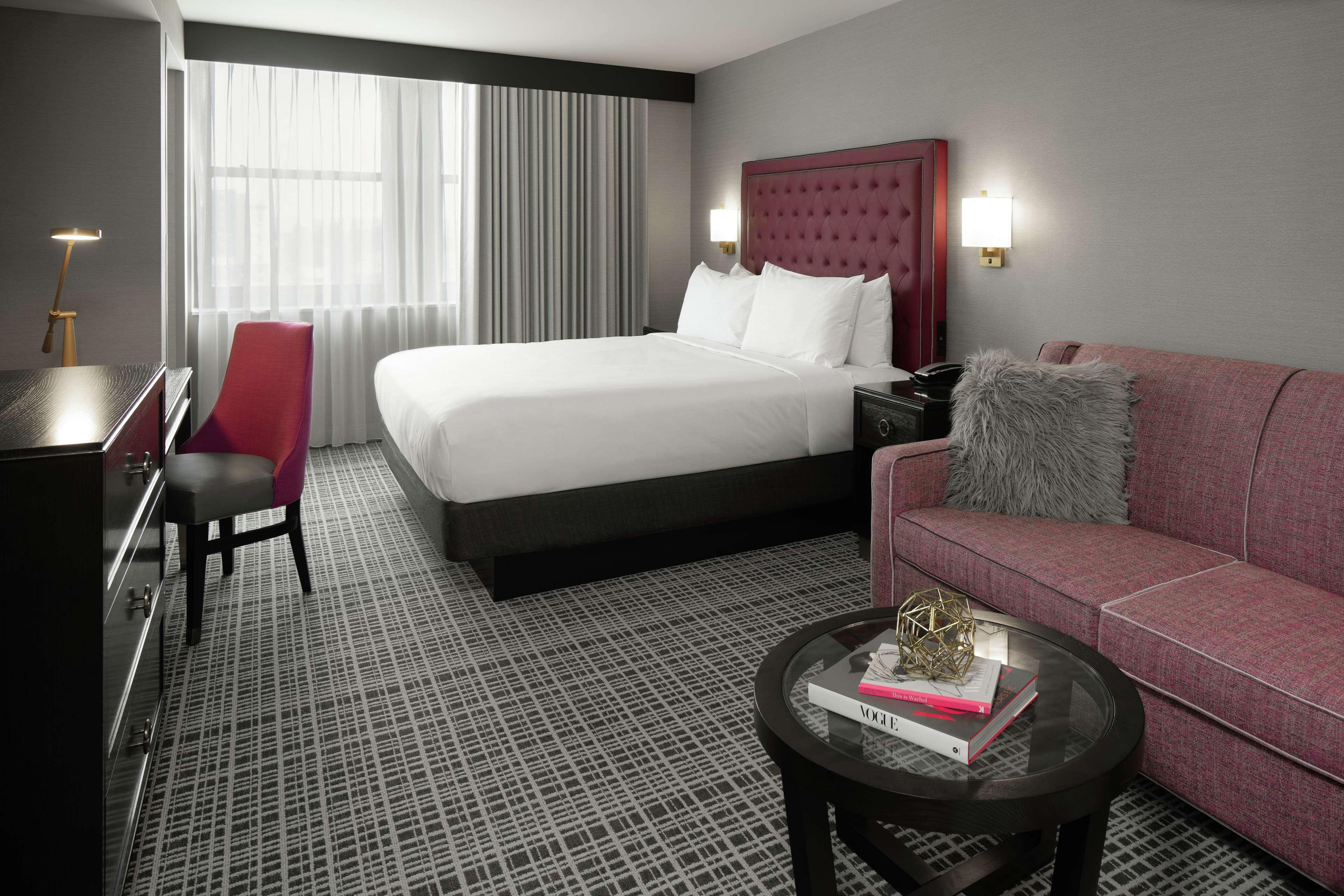 The Axis Moline Hotel, Tapestry Collection By Hilton Bagian luar foto